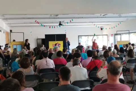 Un escenari ple de llum i capacitats: gran estrena de la Companyia de Teatre FVO